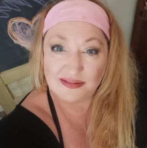 Meet your Posher, Tami j.